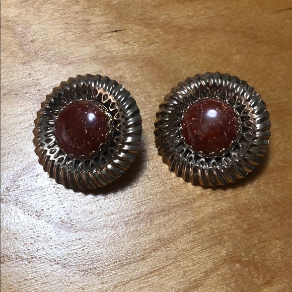 SALE Vintage Earrings - Picture 2 of 6